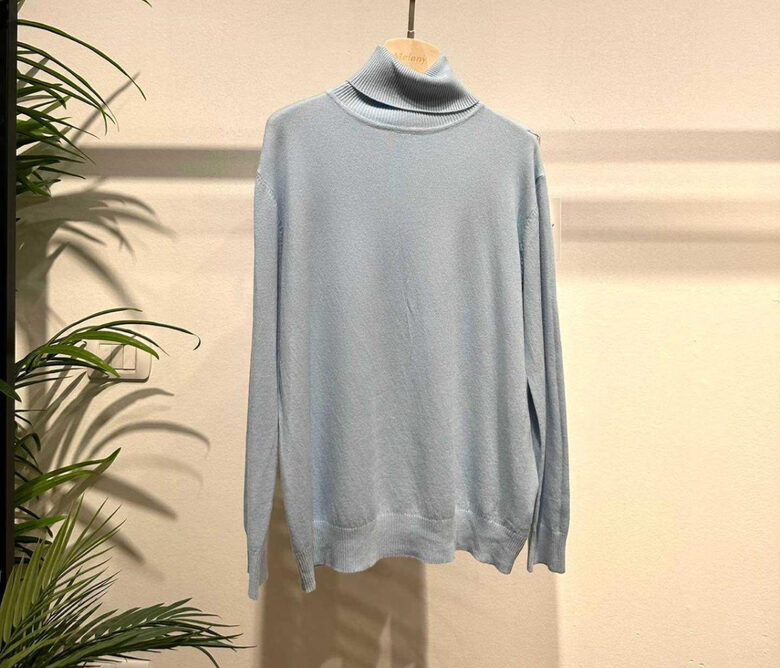 Džemperis - bītlene ar augsto apkakli un viskozi Gaiši zils Universāls izmērs 